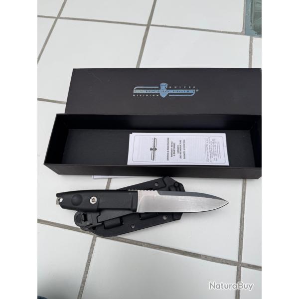 Couteau Extrema Ratio neuf