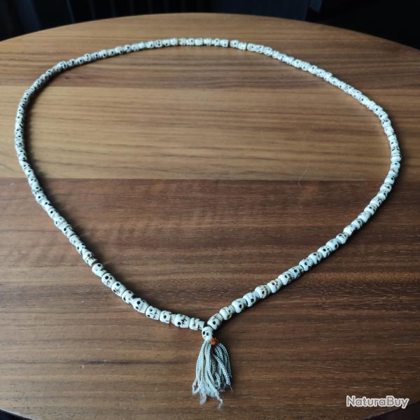 Collier Pendentif Cr�nes en Os de Yak Buffle Origine Tibet N�pal Asie M�ditation Spirituel Moines