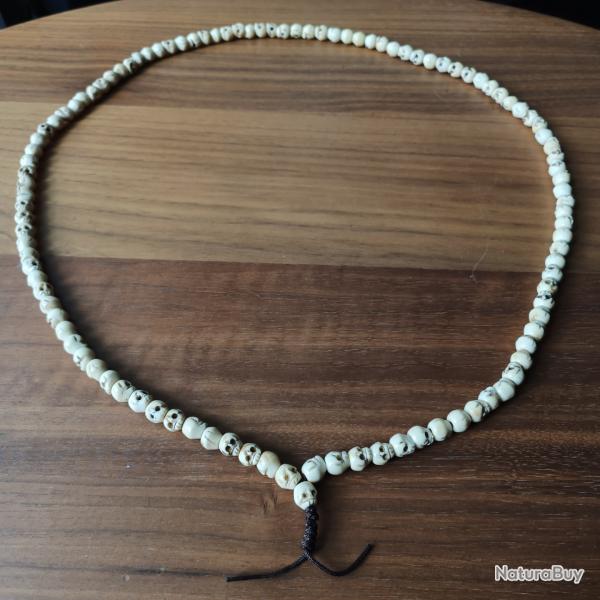 Collier Pendentif Cr�ne Os Fum� de Yak Buffle Perles Origine Tibet N�pal Asie M�ditation Spirituel