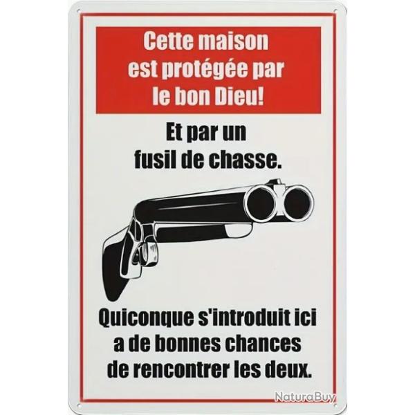 Panneau de protection rustique en bois - Cette Maison est prot�g�e par le bon dieu et par un fusil