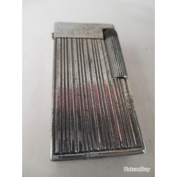 briquet  - essence -    RECORD   M D  -  bon etat