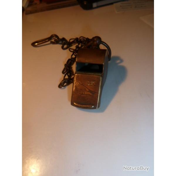 sifflet militaria