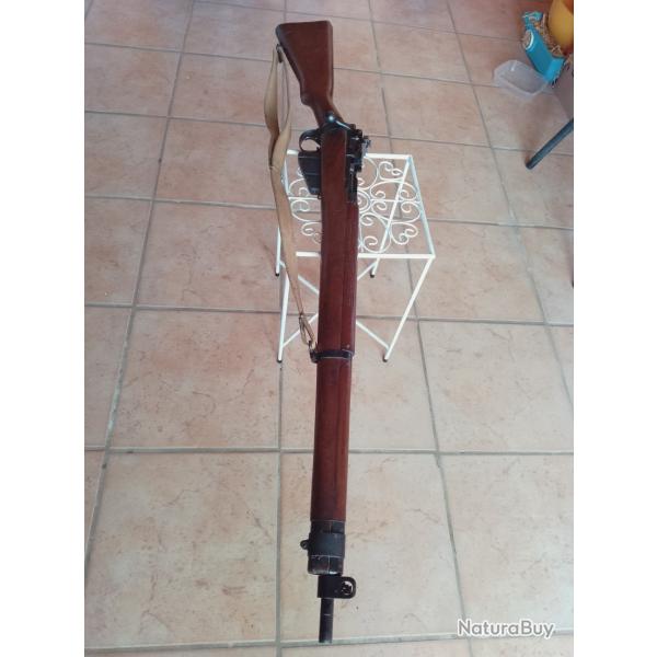 Tr�s rare SMLE Lee Enfield n�7 MK 1 en 22LR. 2500 exemplaires en 1948.