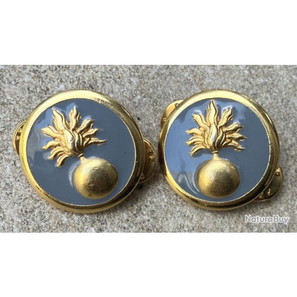 Paire Insignes de col, ECOLES, attache type PIN'S