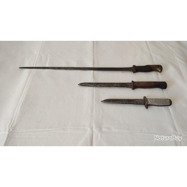 Lot de trois ba�onnettes ancienne.