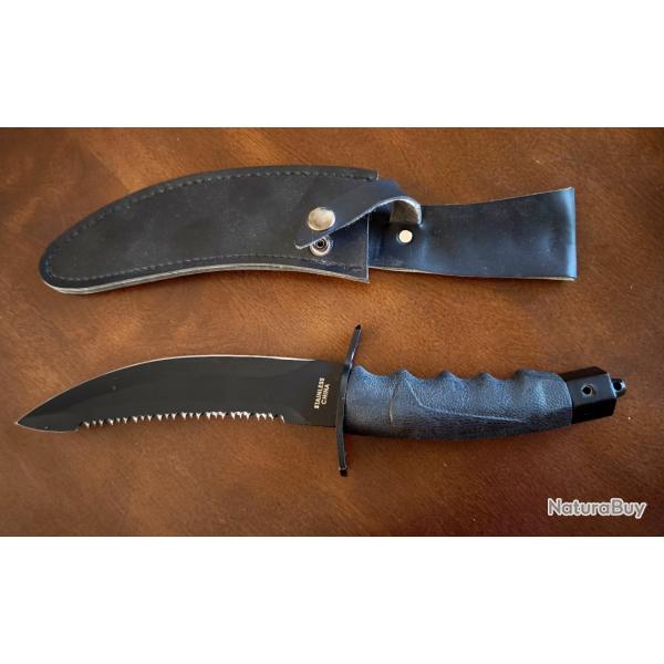 Copie Ridge Runner faite a Chine de le celebre couteau AL MAR WARRIOR, tres similare a l'original.
