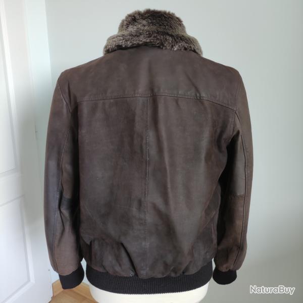 Blouson aviateur en cuir de buffle marron ,col amovible en tr�s bon �tat, peu port� taille M