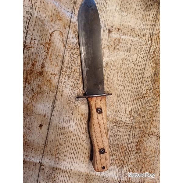 Couteau de survie britannique