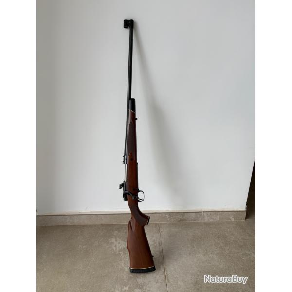 A vendre carabine Winchester mod�le 70 calibre 7mm Rem Mag