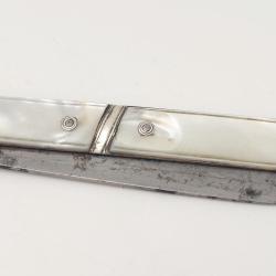 COUTEAU PLIANT 18&egrave; ARGENT ET NACRE - FRANCE FIN DU XVIII&egrave; Collection France Tr&egrave;s bon XVIII&egrave;