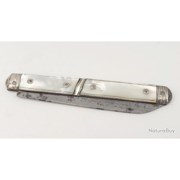 COUTEAU PLIANT 18� ARGENT ET NACRE - FRANCE FIN DU XVIII� Collection France Tr�s bon XVIII�