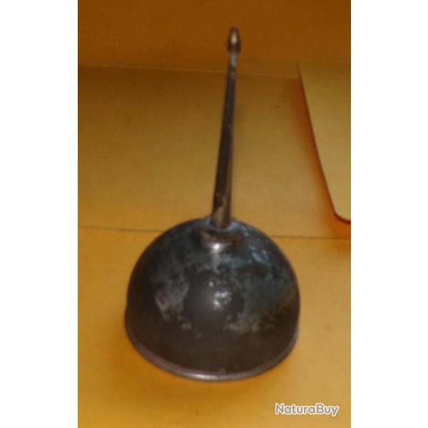 BURETTE A HUILE DE TYPE MILITAIRE DE L'ARMEE FRANCAISE ,   ETAT  VOIR PHOTOS . POUR TOUT RENSEIGNEME
