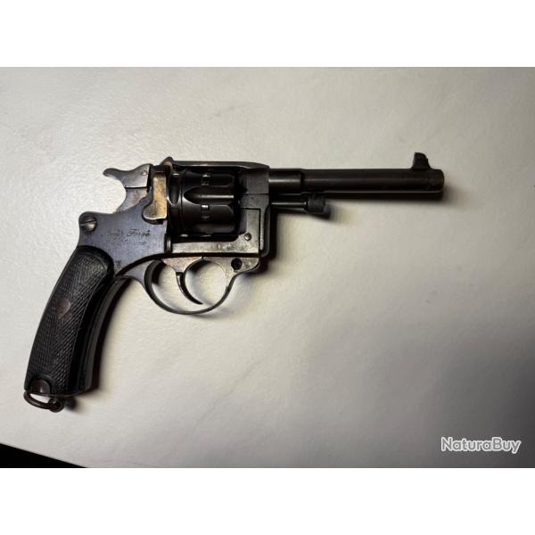 revolver 1892 "acier forg�" cat�gorie D