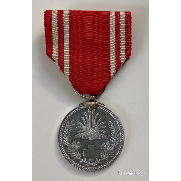 Japon : M�daille de la Croix Rouge