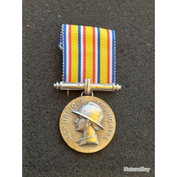 M�daille d'Honneur des Sapeurs Pompiers - Hommage au d�vouement