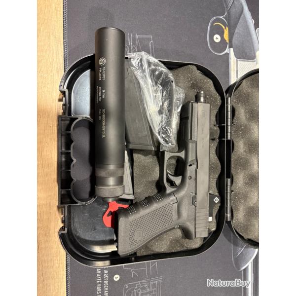 Glock 17 GEN 4 MOS filet avec point rouge sight mark et rducteur de son BT