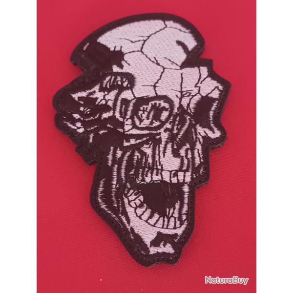 CUSSON BROD SKULL AVIATEUR SYSTME SCRATCH 9/6CM