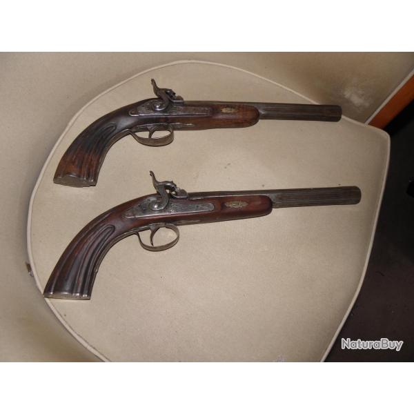 copie d'une paire de pistolet  � piston type Lepage