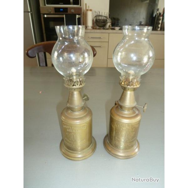 paire de lampes � p�trole