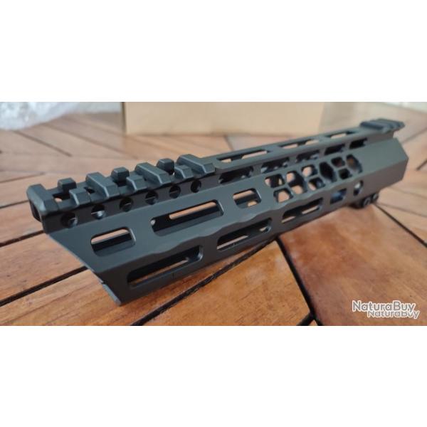 Garde Main, AR15,M4,M16 et clone, 10 pouces flottant .Sans marque (no name) NEUF