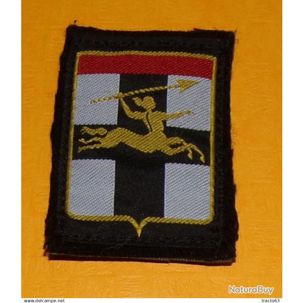 7� DIVISION BLINDEE  , HAUTE VISIBILITE ,INSIGNE D'EPAULE EN TISSU , OBSOLETE POUR COLLECTION  ,
