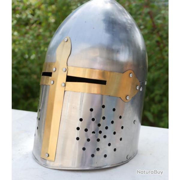 Heaume casque m�di�val bassinet en acier du XI - XII si�cle - EBR24CSQ011