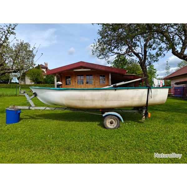 barque 3.5m avec remorque et moteur honda 4T 5cv