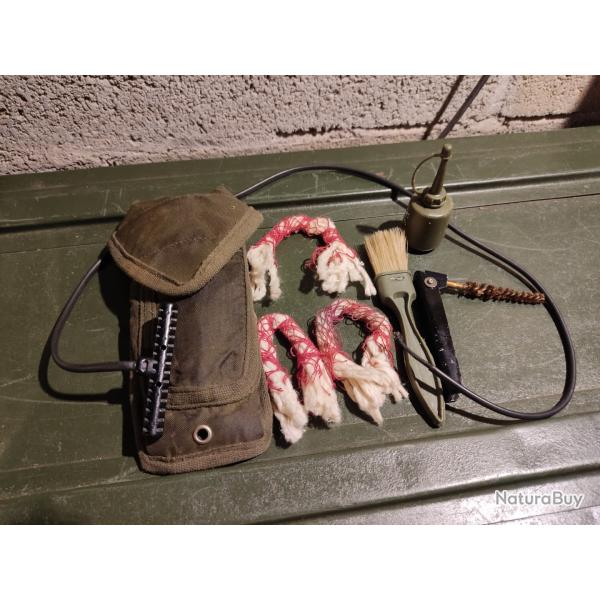 Trousse nettoyage de terrain FAMAS