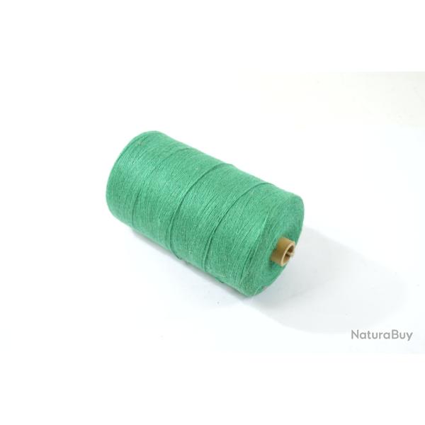 Ancienne bobine de fils de couture en coton vert. Collection cration dcoration atelier couture