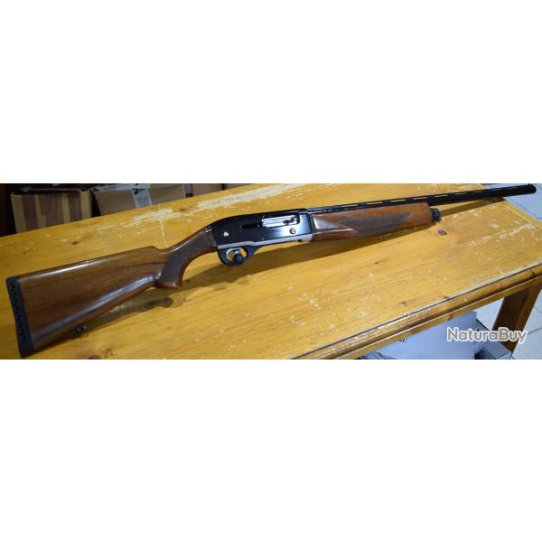 Fusil semi automatique Marocchi A12 ,canon  71cm cal 12/76, bon etat