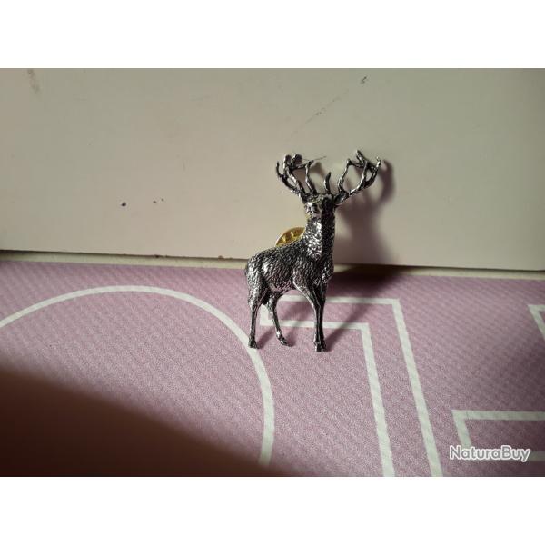Pin's cerf