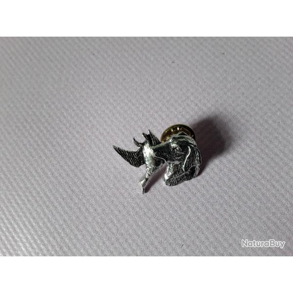 wahoo ! Pin's Labrador et canard