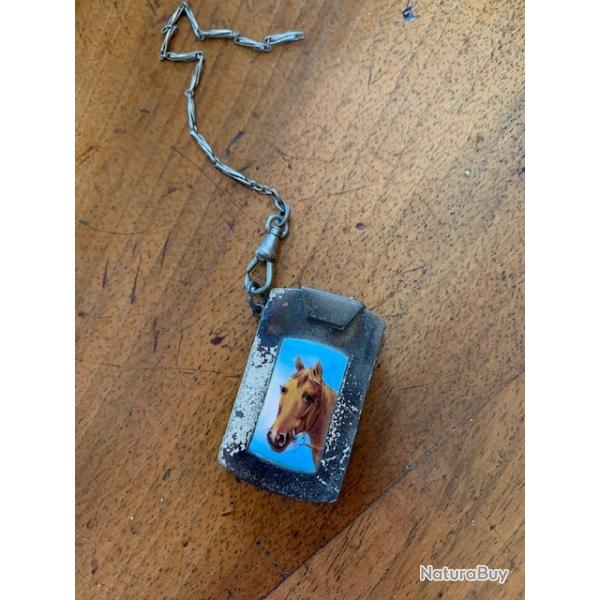 Tr�s ancien et rare briquet  pyrog�ne en argent et �mail