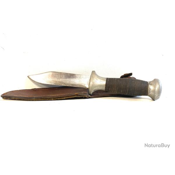 Ancien Couteau poignard de scout ou chantier de jeuneusse Manche rondelle de cuir