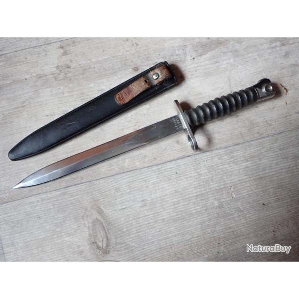 11397 : RARE BAIONNETTE FASS 57 avec fourreau 1er type. WENGER