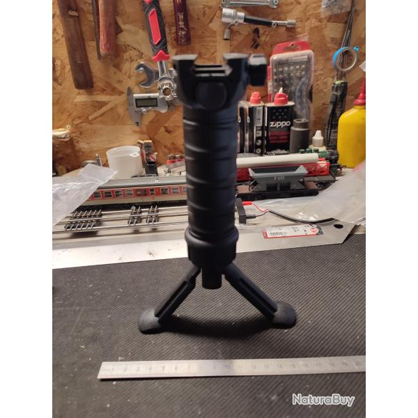 Trirock , d�poiement bipied rapide ,poignet rail Picatinny Weaver 20 mm 22 mm -