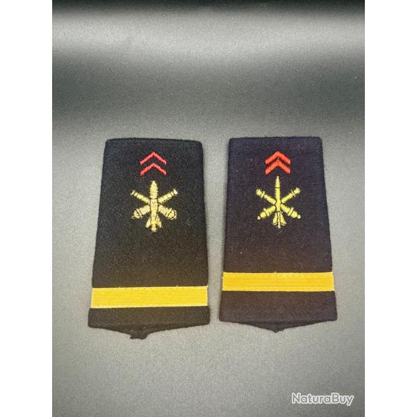 (430.002) Paire de fourreau d'�paule de sous-lieutenant R�giment d'artillerie