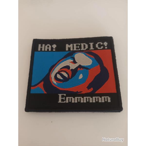 �CUSSON BROD� EMBL�ME M�DECIN SAUVETEUR SYST�ME SCRATCH 7/8CM