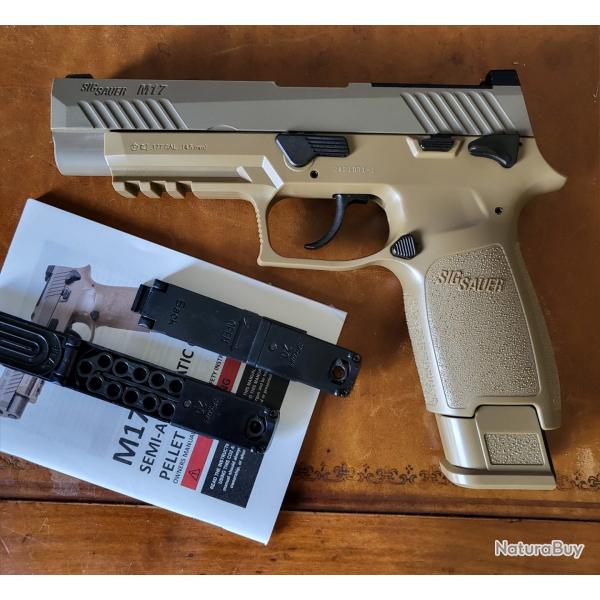 Sig Sauer M17 CO2 cal .177 pellets, blowback + 2 chargeurs suppl�mentaires