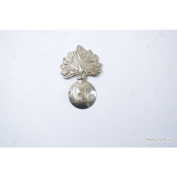 Insigne de casque Fran�ais Adrian, Gendarmerie. Fixation absente. Grenade de casque RF (A)