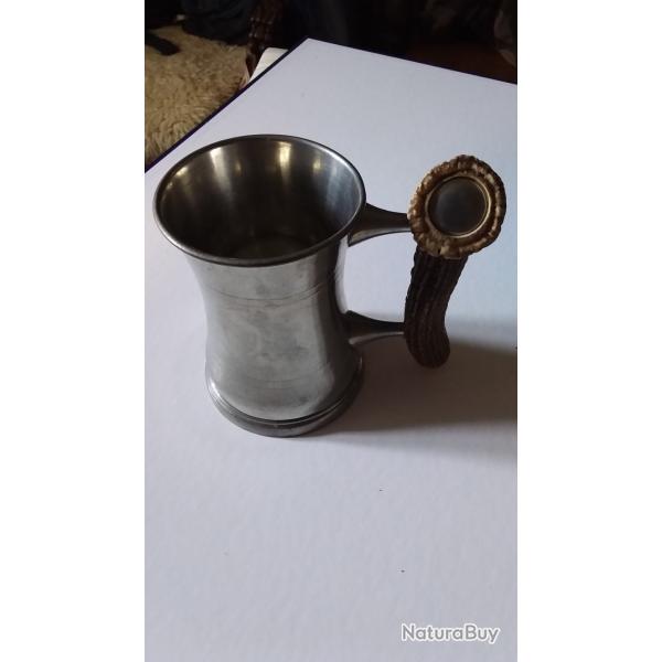 Chope anglaise Samuel Peace tain , fond verre et corne hauteur 14cm diamtre 9,5cm