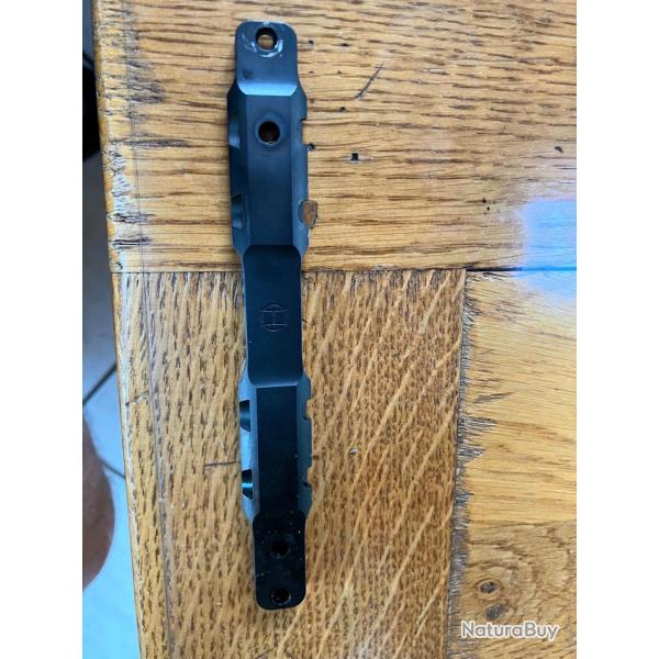 Vend Rail HMS Swift en acier permettant la fixation d'un  montage blaser pour sauer 101.