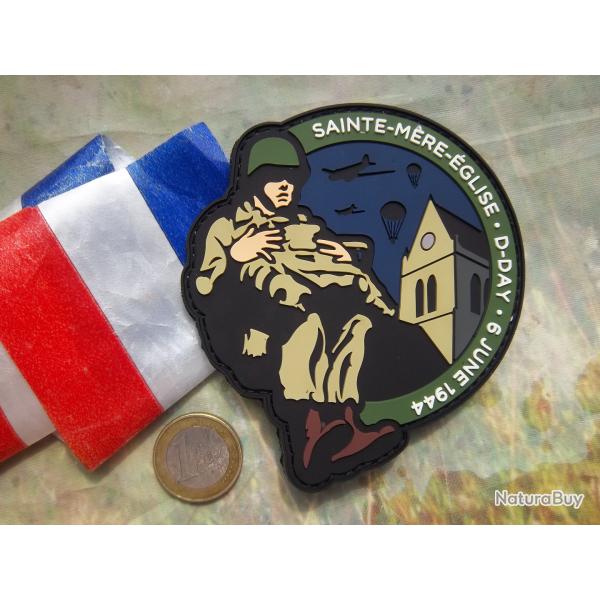 Sainte-M�re-�glise parachutiste �cusson collection militaire PVC 6 June 1944