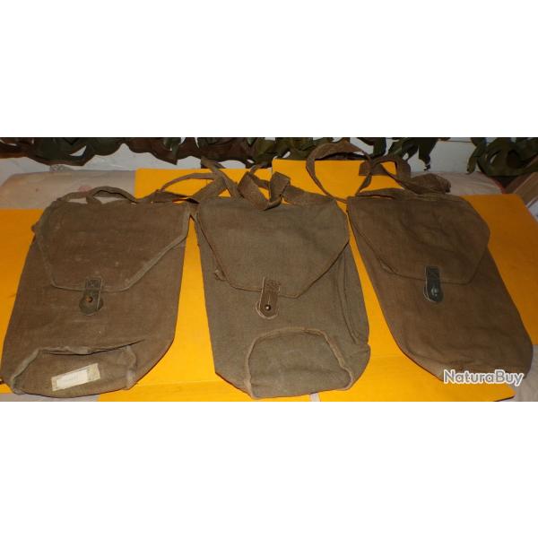 LOT DE 3 ETUIS DE M.A.G EN TISSU DE L'ARMEE ITALIENNE  , BON ETAT VOIR PHOTOS . POUR TOUT RENSEIGNEM