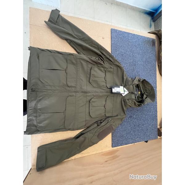 Ench�re 1� Veste A10 equipment M