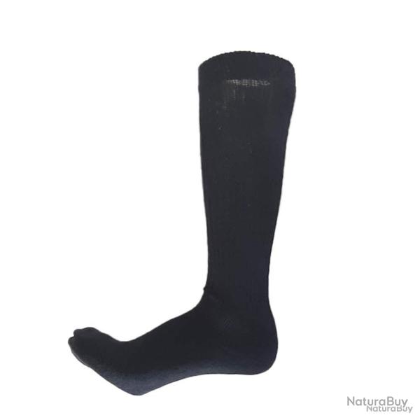 Lot de 3 paires chaussettes hautes noires tailles 39 42 et 43 46