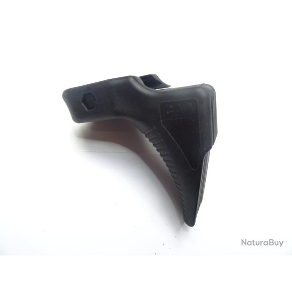 CAA Tactical curved magazine grip