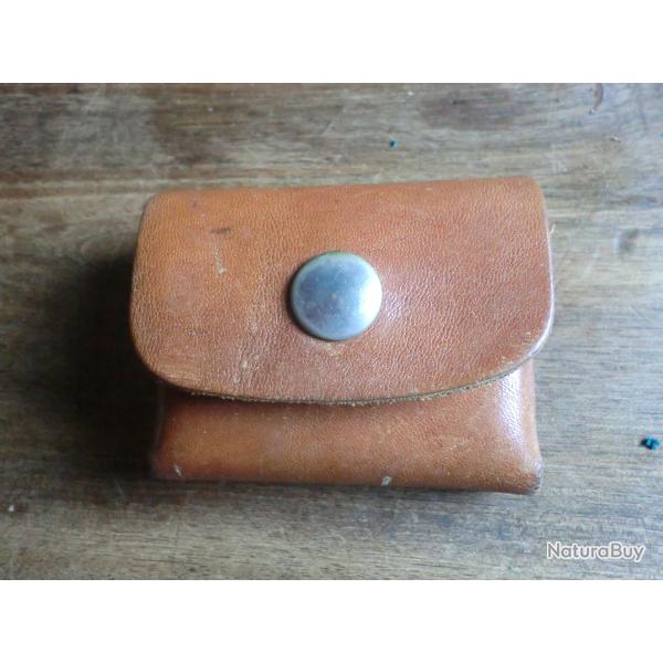 etui cuir pour chargeur  vintage