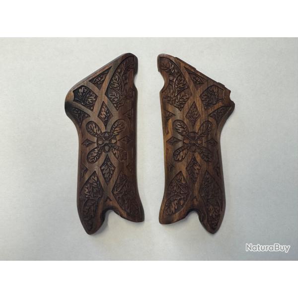 Plaquette luger p08 neuf grav� feuille de ch�ne en bois noyer