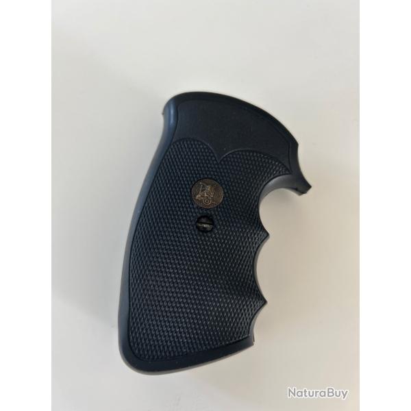 Crosse pachmayr colt python